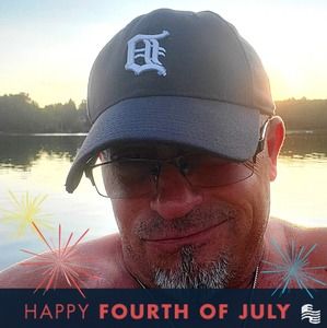 Meet your Posher, Tom